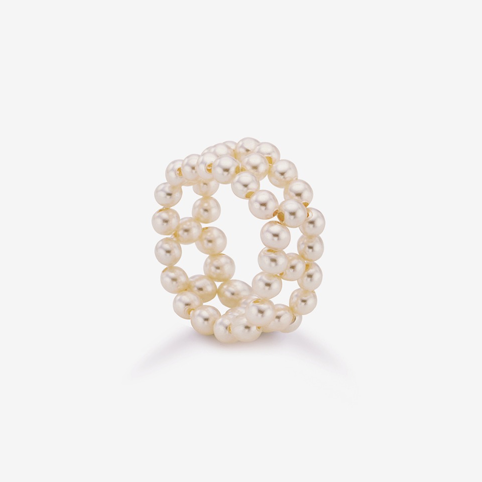 Lace pearl ring